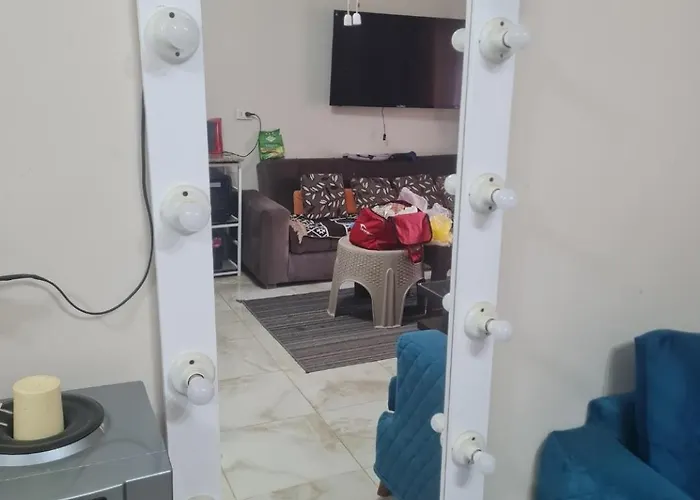 غرفتين ارضي بجنينه على البسين مباشرة وفيو بحر بقرية كورنادو مارينا السخنة للعائلات فقط او جروب بنات Apartment